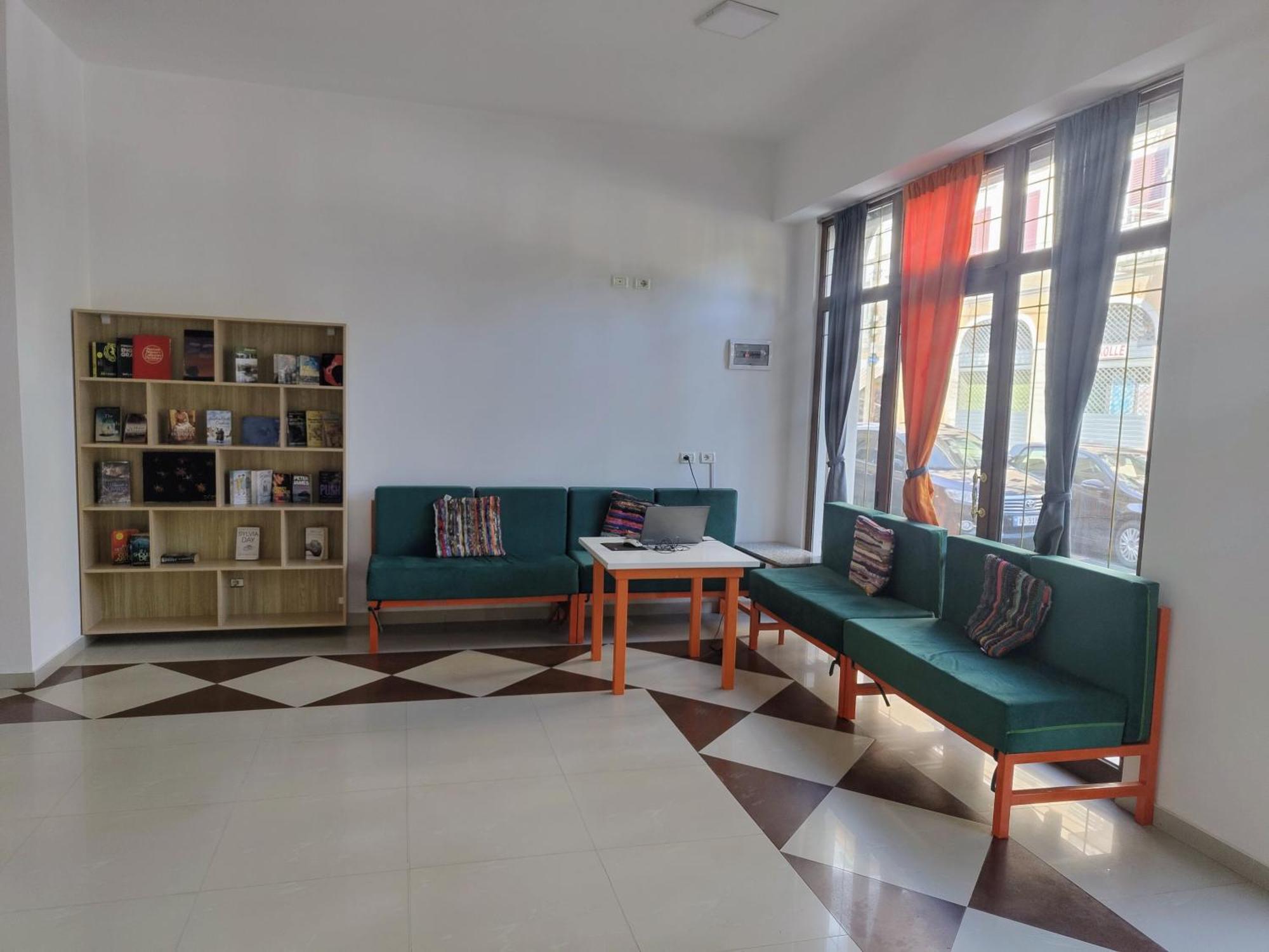 Tias Hostel Shkoder Luaran gambar