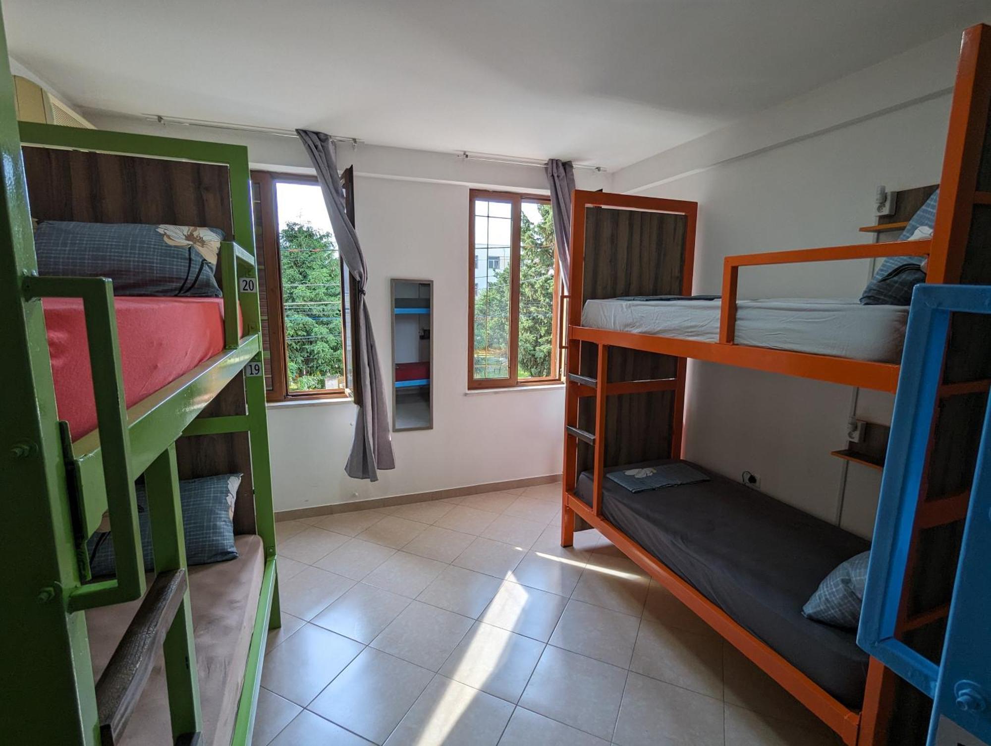 Tias Hostel Shkoder Luaran gambar