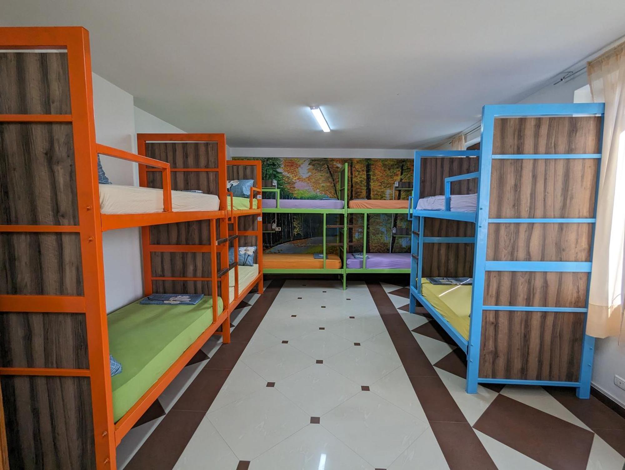 Tias Hostel Shkoder Luaran gambar
