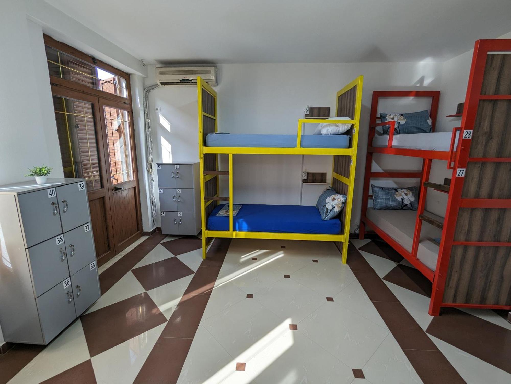 Tias Hostel Shkoder Luaran gambar