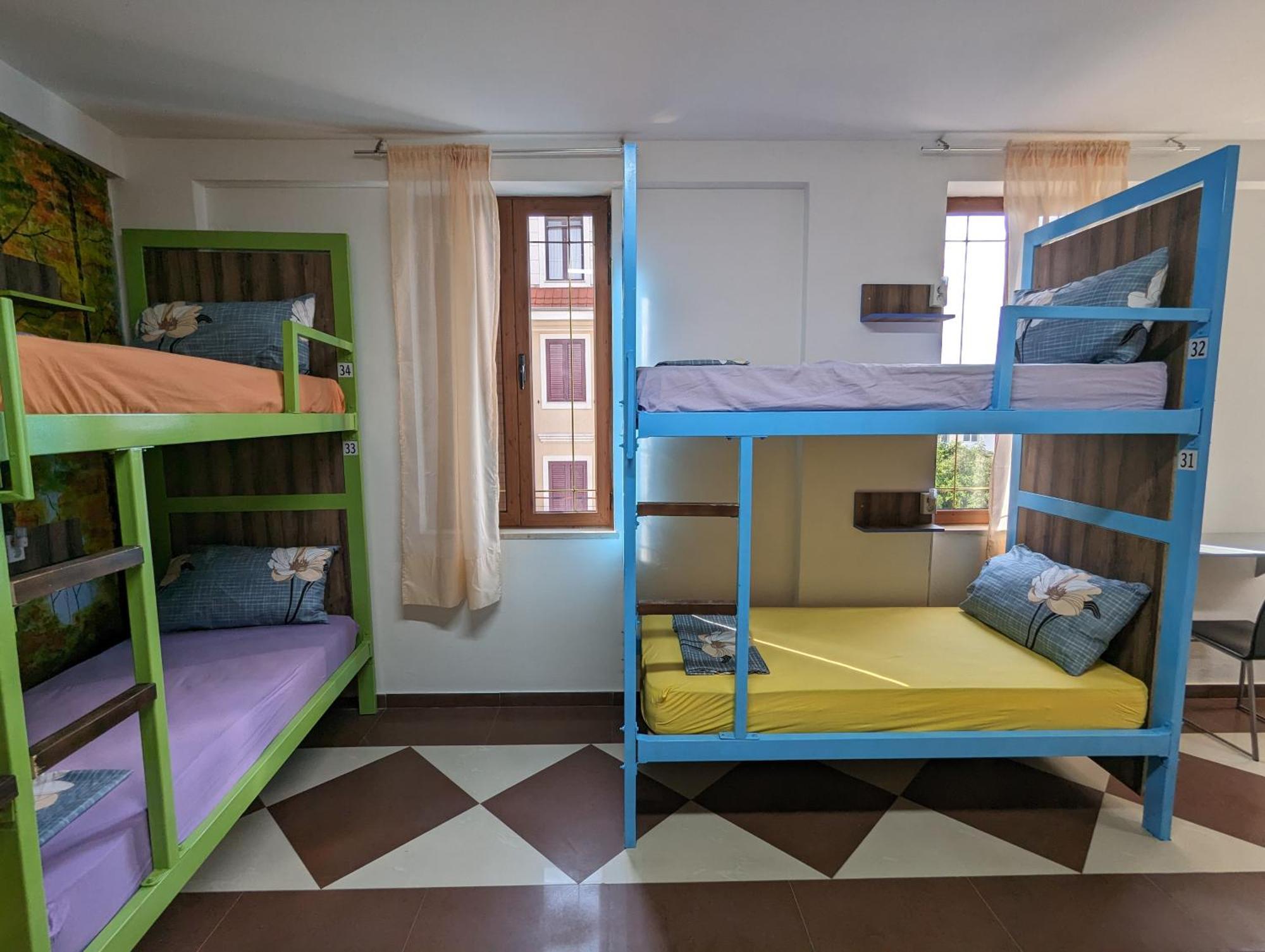Tias Hostel Shkoder Luaran gambar